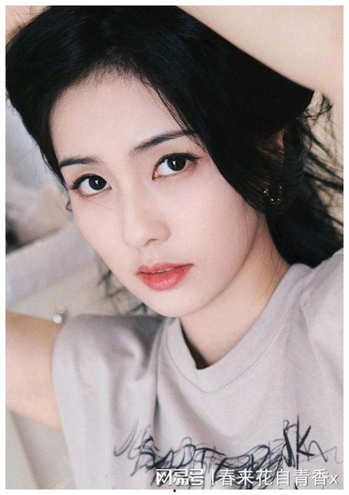 白鹿吃瓜名场面,揭秘娱乐圈背后的秘密