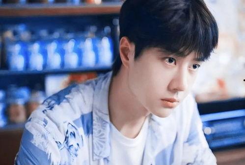 王一博吃瓜照片,意外曝光娱乐圈幕后真相